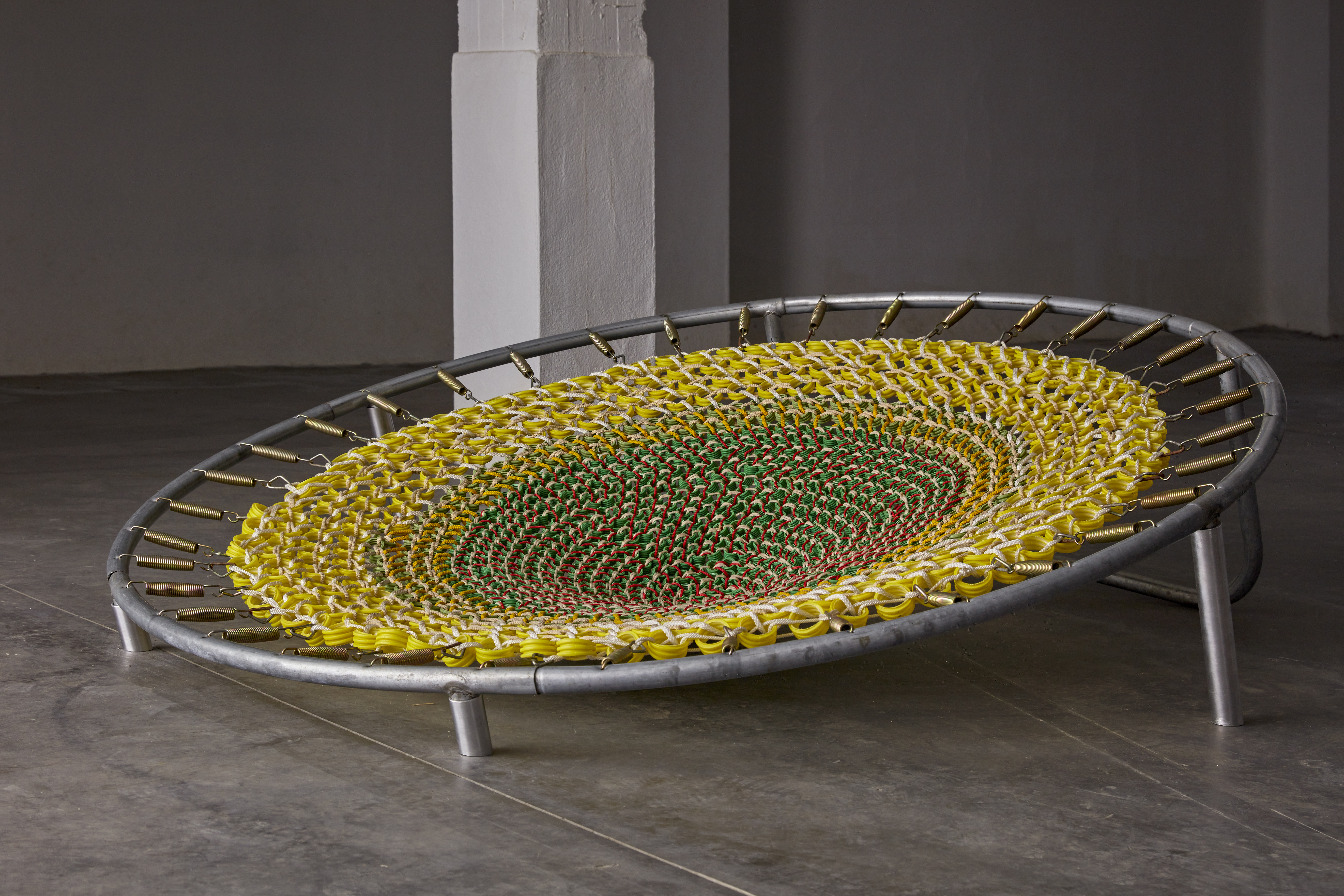 © Centre culturel Strombeek Grimbergen
installation des structures pour le programme de visionnage "Résilience" au studio S